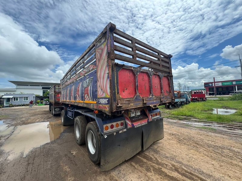 รถพวง ขาย 1,750,000 บาทสิบล้อพ่วงแม่ลูก isuzu 360 ปี 59 ID ทองสภาพพร้อมใช้งานจัดไฟแนนซ์ได้ครับใช้เงินดาวน์น้อยสนใจดูรถในเมืองบุรีรัมย์