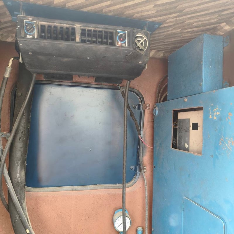 รถเครนเครื่องจักหนัก