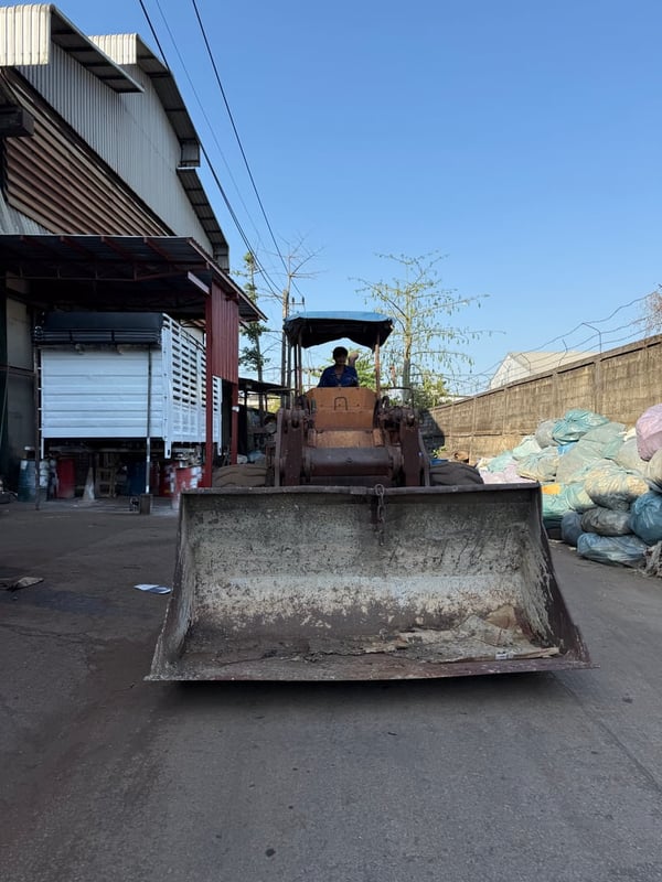 ขายรถตัก furukawa fl230. (ขออนุญาตแอดมินครับ)