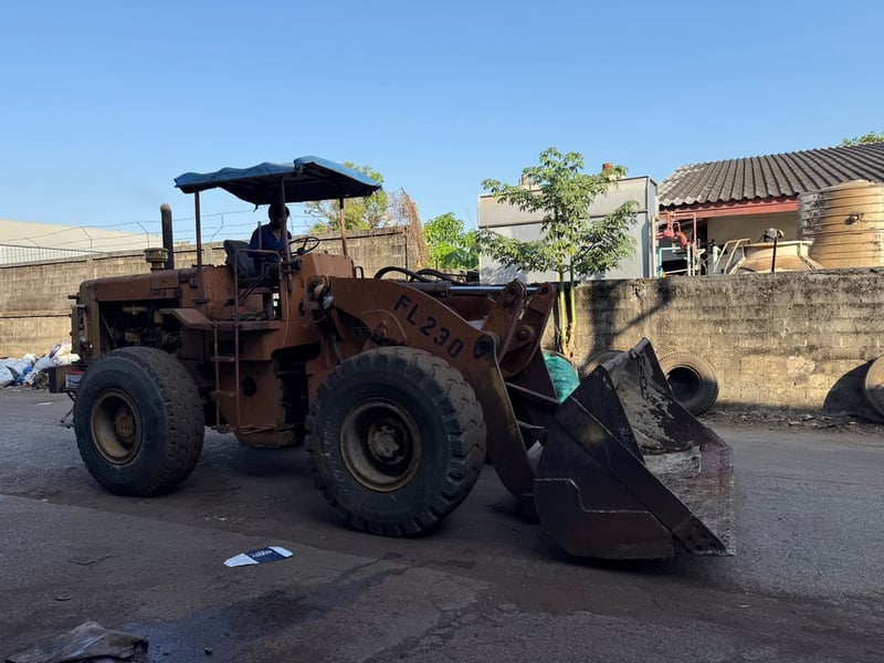 ขายรถตัก furukawa fl230. (ขออนุญาตแอดมินครับ)