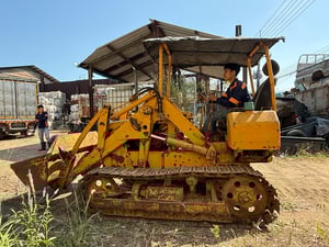 ขายรถดันดิน Komatsu (ขออนุญาตแอดมินครับ)