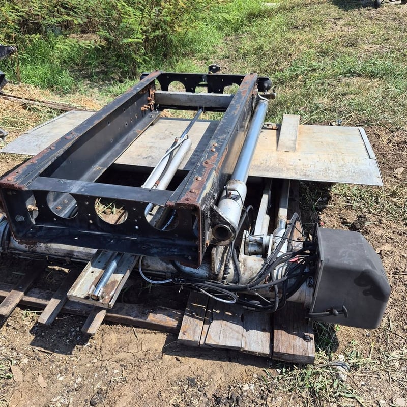 ANTEO Tail-Lift ขนาดใหญ่ นน.ยก 2200kg. ซ่อนใต้คัตซี made in Italy 🇮🇹 สำหรับ 6ล้อใหญ่ หรือรถ 10ล้อ ราคา 38,000 บาท โทร 094-7899445 ANTEO Tail-Lift ขนาดใหญ่ นน.ยก 2200kg. ซ่อนใต้คัตซี made in Italy 🇮🇹 สำหรับ 6ล้อใหญ่ หรือรถ 10ล้อ ราคา 38,000 บาท โทร 094-7899445