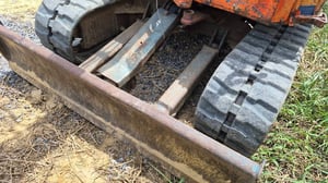 รถขุด KUBOTA รุ่น KH30-SR มือ2นำเข้า จากญี่ปุ่นแท้ 100% ระบบครบ สมบูรณ์ เครื่องดี ปั๊มดี โครงสร้างดี ไม่มีผุ แทรคยางดี80% สวยเดิม จากญี่ปุ่น เติมดีเซล B20 ได้ เครื่องดี ทนทาน ประหยัดน้ำมัน ใช้งานในสวน หรือก่อสร้างได้ดีมาก ลดแรงงาน ทำงานได้มากขึ้น ตรวจเช็คปรับสภาพให้ใหม่ ทั้งระบบ สมบูรณ์พร้อมใช้งาน10