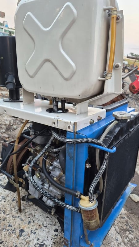 เครื่องยนต์ ISEKI ดีเซล 2สูบ อุปกรณ์ครบๆ สวยๆ จากญี่ปุ่น 🎏หม้อน้ำ ถังน้ำมัน ไดชาร์จ ไดสตาร์ท กรองอากาศ ปั๊มไฮดรอลิค มูเล่ ครบชุด ใช้งานได้หลากหลาย รถ เรือ ปั่นไฟ ปั๊มลม ปั๊มน้ำ ดัดแปลงได้อเนกประสงค์ เครื่องดี สีสวย ญี่ปุ่น🇯🇵แท้ ราคา 9,900บาท จัดส่งได้ทั่วไทย โทร : 0947899445