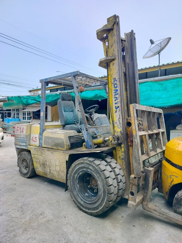 รถโฟล์คลิฟท์komatsu4.5 ตัน