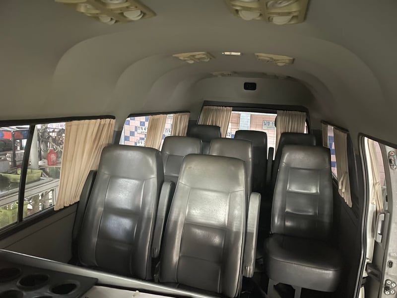 ขายรถตู้ NISSAN Urvan E25 ขายรถตู้ NISSAN Urvan E25