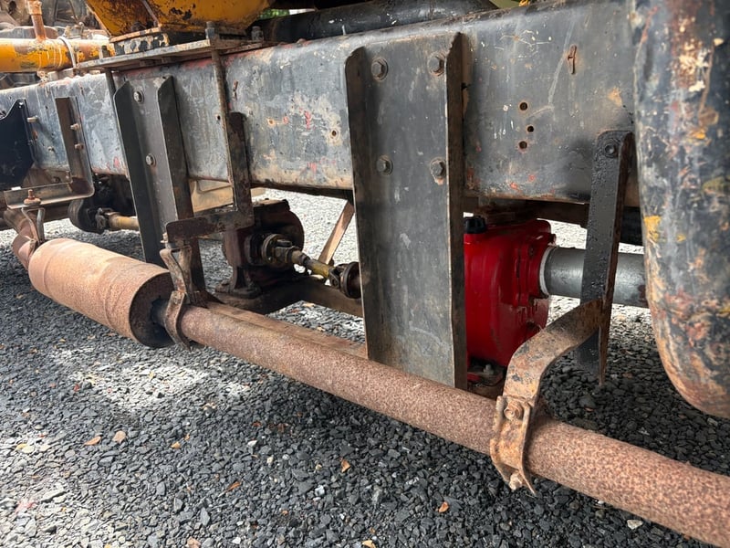 รถบรรทุกน้ำ 6 คิว รถบรรทุกน้ำ 6 คิว