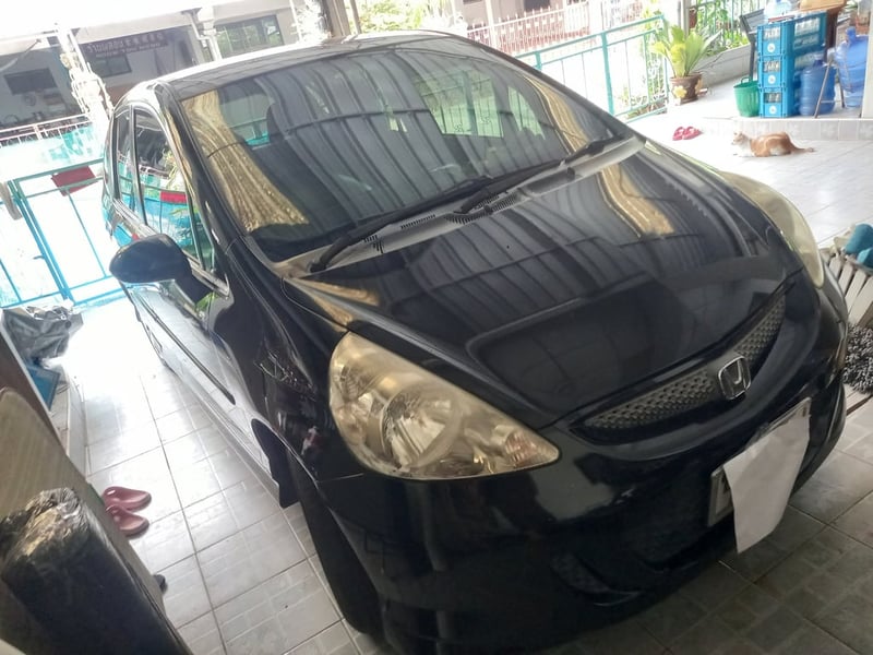 ขายรถบ้านมือเดียวผู้หญิงใช้ Honda jazz 1.5AT ปี07