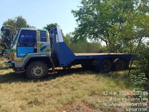 ISUZU 3428345 195แรงม้า รถบรรทุก 6ล้อ พื้นเรียบ ปี2003