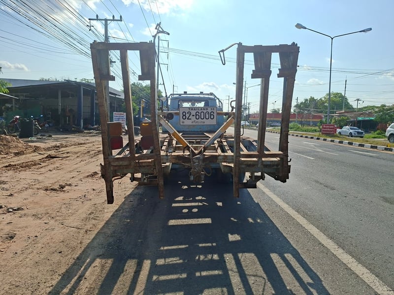 ขายเทลเลอเจซีเอ็ม เครื่อง6BD1-165แรง เกียรอกกี้7ถอย เฟืองท้ายใหญ่รอกกี้ พร้อมใช้งาน เล่มพร้อม