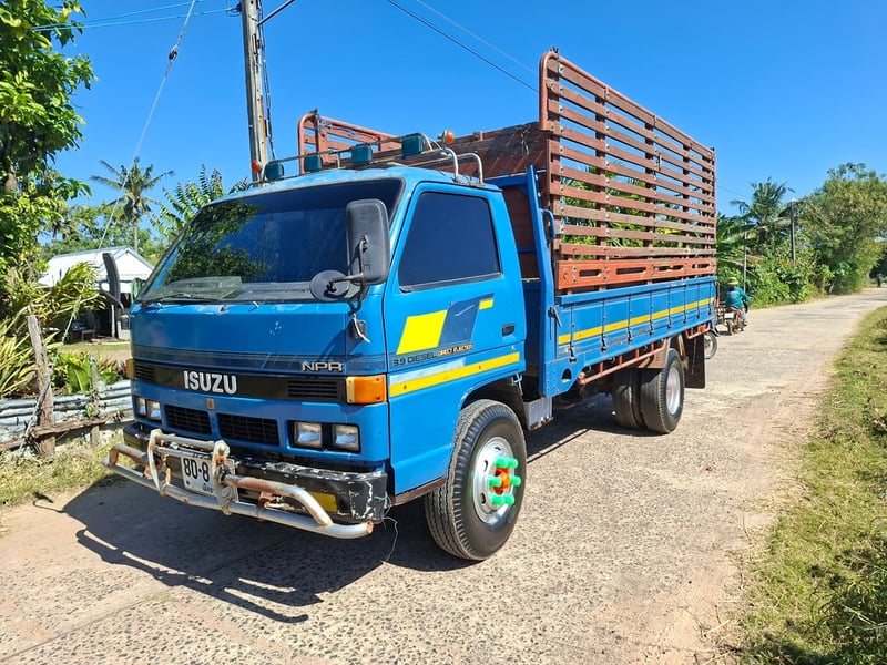 ขายNPR เครื่อง115แรง เกียใหญ่สโลปลายเกีย เอฟหน้า เอฟหลัง พาวเวอ กระจกไฟฟ้า แหนบเสริม วิทยุ ระบบแอรมี พร้อมใช้ เล่มพร้อม