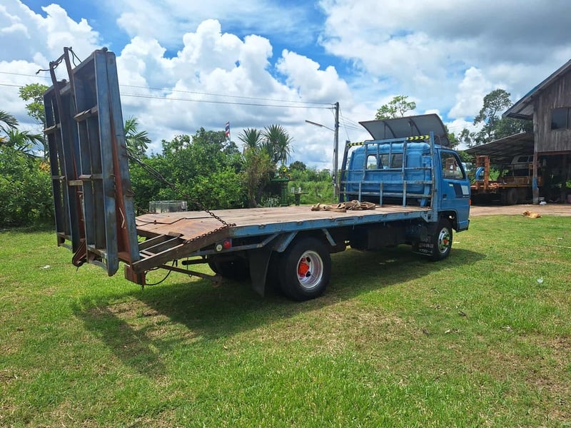 ขายเทลเลอรถเกี่ยว NPR58L เครื่อง4BE1-110แรง พวงมาลัยพาวเวอ เกียสั้น พร้อมใช้งาน เล่มพร้อมโอน