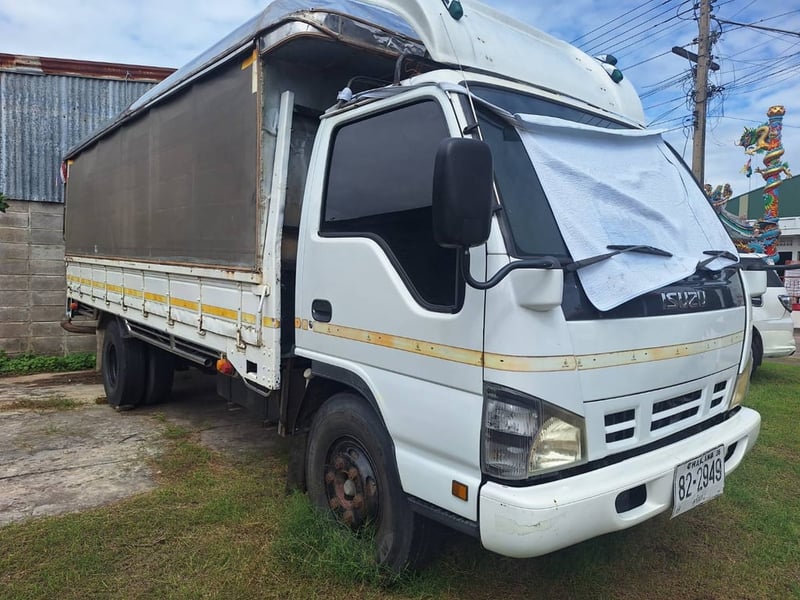 ขายด่วนNPR66PX5-T เครื่อง4HF1-120แรง ยาว5เมตร พวงมาลัยพาวเวอ แอรหนาว พร้อมใช้งาน เล่มพร้อม