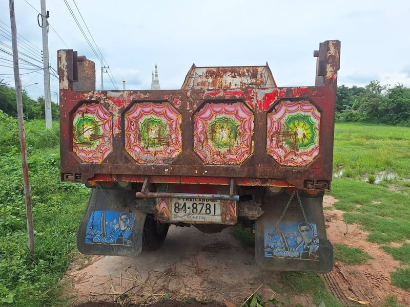 ขายด่วนดั้ม เครื่องWO6D-160แรง เกียใหญ่ฟูโซ่ เอฟหน้า เอฟหลัง พวงมาลัยพาวเวอ พร้อมใช้งาน เล่มพร้อม