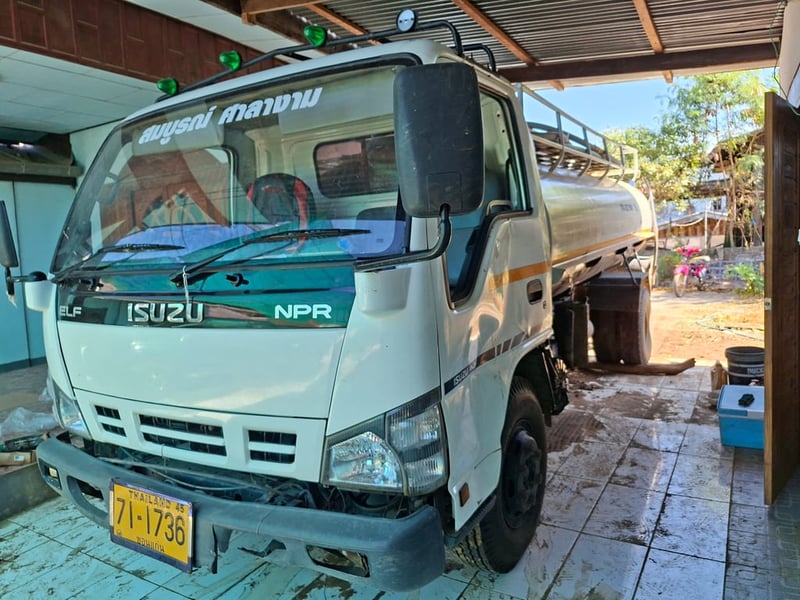 ขายรถดูดส้วม NPR71PY52E เครื่อง150แรง พาวเวอ ถังต่อใหม่9000ลิตร ยาว5.30เมตร รถห้างแท้ปี50 เล่มพร้อมโอน ขายรถดูดส้วม NPR71PY52E เครื่อง150แรง พาวเวอ ถังต่อใหม่9000ลิตร ยาว5.30เมตร รถห้างแท้ปี50 เล่มพร้อมโอน