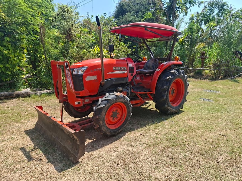 ขายด่วนL4708DT อุปกร3ชิ้นตราช้าง ผานดัน ผานไถ โรตารี่ ปี54 เล่มพร้อม