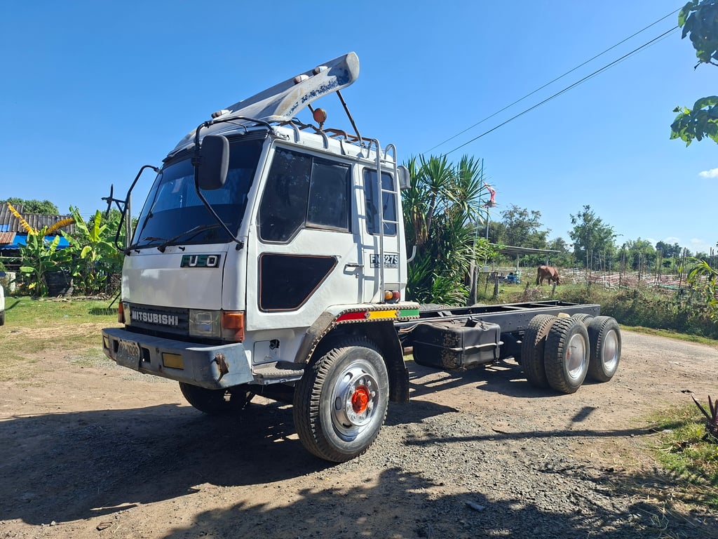 ขายด่วนหัวแชสซี FN515M เครื่อง6D16-195แรง ทิฟฟี่ พาวเวอ พร้อมใช้งาน เล่มพร้อมชุดโอน