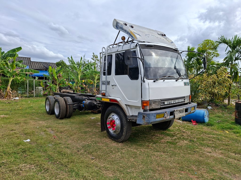 ขายด่วนหัวแชสซี FN515M เครื่อง6D16-195แรง ทิฟฟี่ พาวเวอ พร้อมใช้งาน เล่มพร้อมชุดโอน