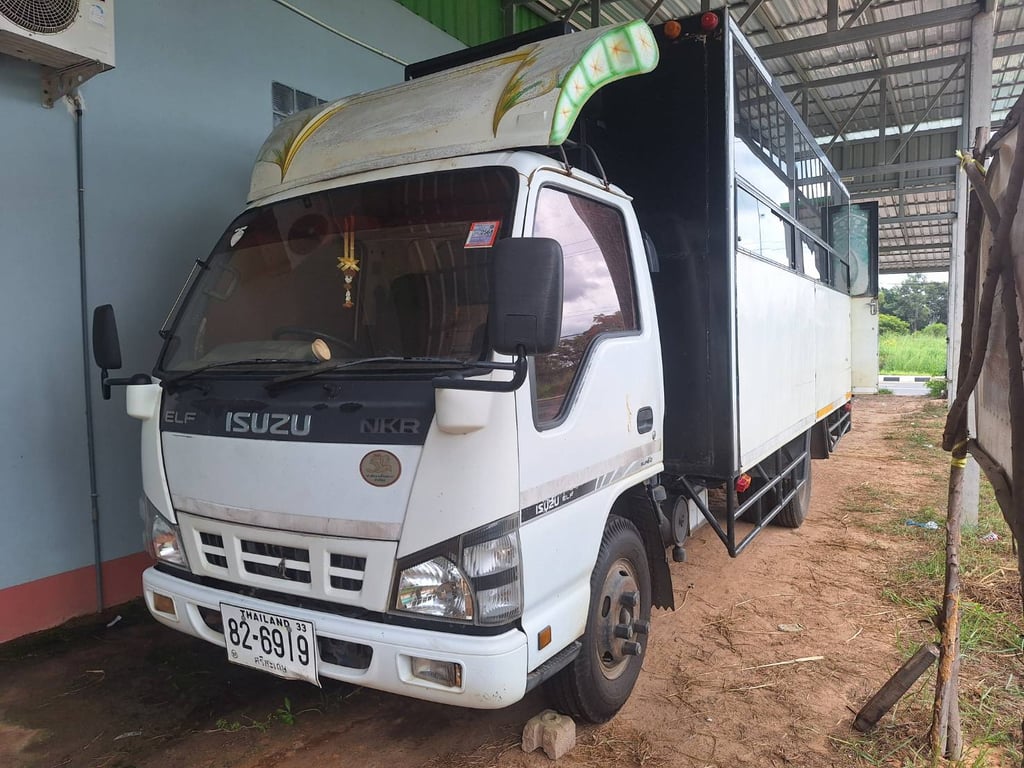 ขายด่วนNKR71LY52E5 เครื่อง130แรง พาวเวอ แอรหนาว รถห้างแท้ปี51 ตาเพชร พร้อมใช้งาน เล่มพร้อมโอน