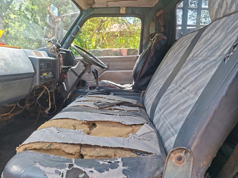 ขายด่วนNPR59LU5M เครื่อง4HG1-135แรง เกียใหญ่ เอฟหน้า เอฟหลัง แหนบเสริม พื้นเหล็ก พร้อมใช้งาน เล่มพร้อม