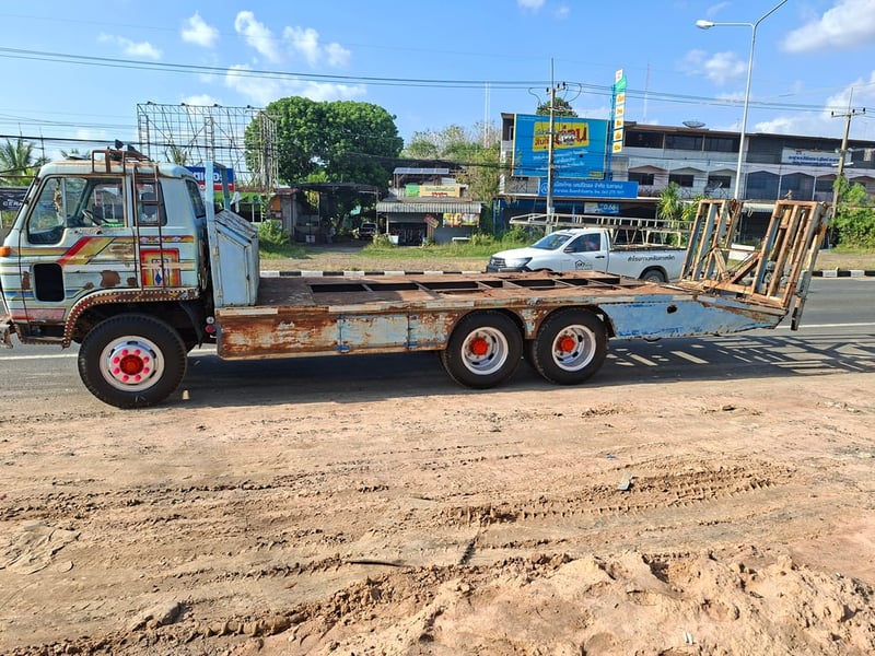 ขายเทลเลอเจซีเอ็ม เครื่อง6BD1-165แรง เกียรอกกี้7ถอย เฟืองท้ายใหญ่รอกกี้ พร้อมใช้งาน เล่มพร้อม