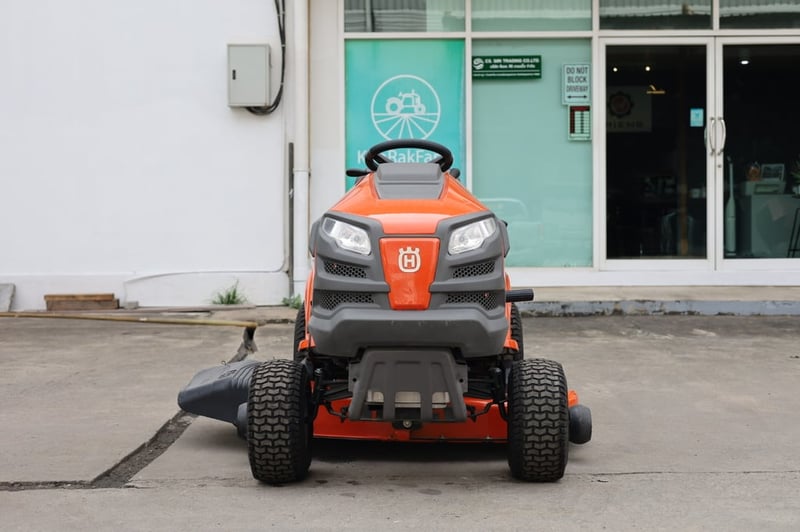รถตัดหญ้านั่งขับมือสอง Husqvarna จากอเมริกา สภาพดีมากๆ