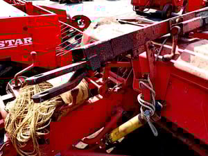 เครื่องอัดฟาง อัดใบอ้อย ยี่ห้อ NEW HOLLAND รุ่น 274 และยี่ห้อ STAR