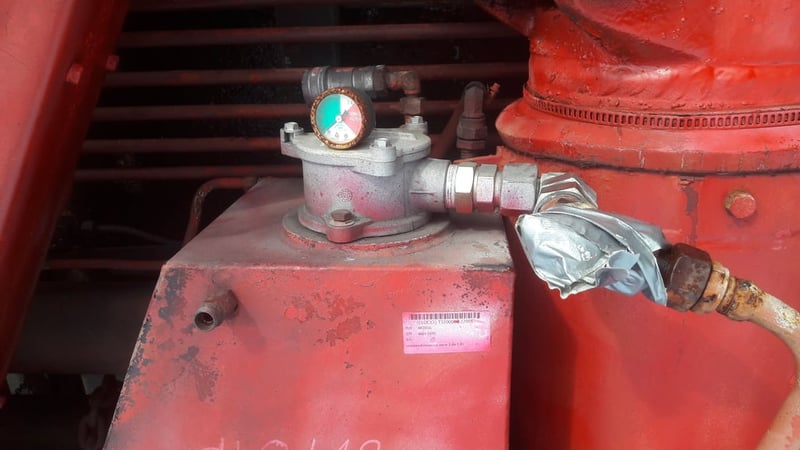 เครนติดหลังรถบรรทุก ยี่ห้อ ATLAS KRANS 3 ปลอก ยกได้ 3 ตัน