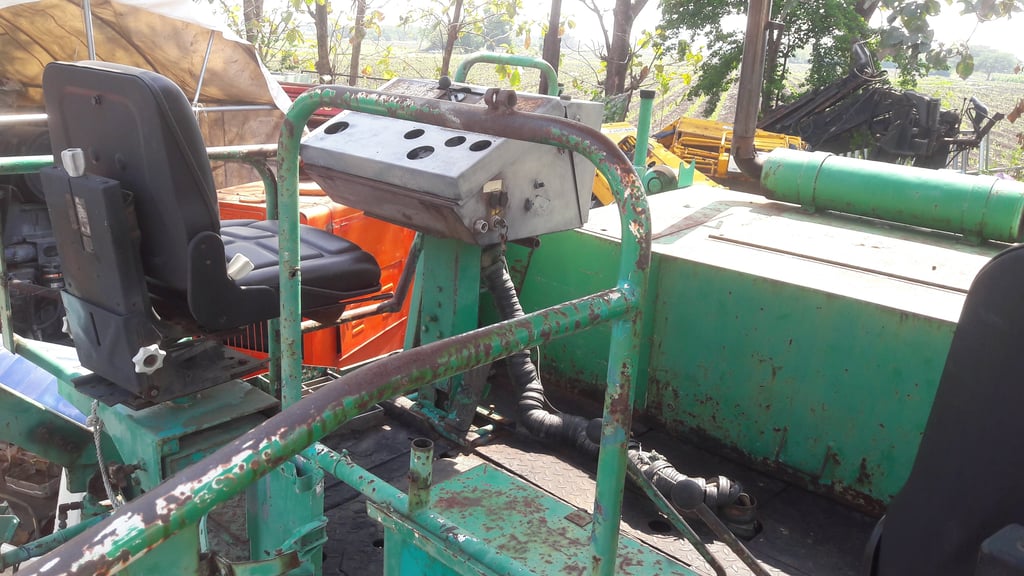 รถปูยาง VOGELE SUPER 1600 ระยะปู 4.75-6 เมตร เครื่องดอยซ์ 6 สูบ รถปูยาง VOGELE SUPER 1600 ระยะปู 4.75-6 เมตร เครื่องดอยซ์ 6 สูบ