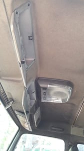 หัวเก๋ง ISUZU DECA  ทำสีแล้ว สามารถใส่ได้ กับรถบรรทุกทุกรุ่น ปรับแต่งนิดหน่อย ปรึกษาช่างของท่านดู