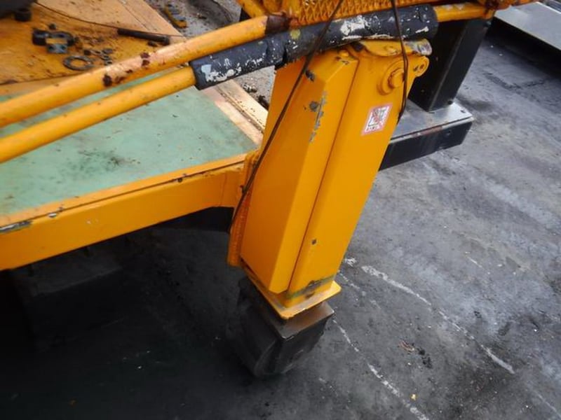 กระเช้าติดรถบรรทุก AICHI รุ่น SF44A เก่าเมืองนอก ยังไม่ประกอบ กระเช้าติดรถบรรทุก AICHI รุ่น SF44A เก่าเมืองนอก ยังไม่ประกอบ