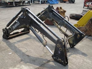 แขนตักรถไถ เก่าเมืองนอก โทร.084-542-4150 แขนตักรถไถ เก่าเมืองนอก โทร.084-542-4150