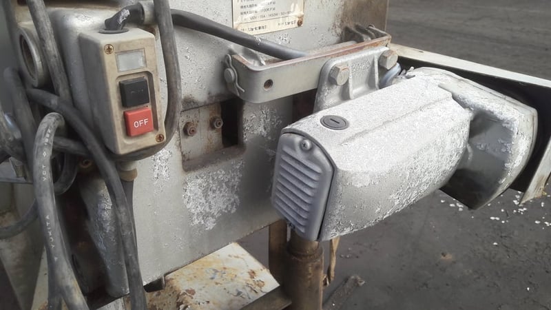 เครื่องผ่าหัวไม้ ทําลิ่ม RYOBI HW-15DX 115Kg.