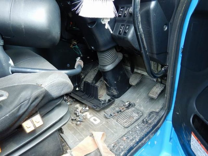 หัวเก๋ง HINO FW1EBB 3ใบปัด เกียร์ออโต้ กระจกไฟฟ้า