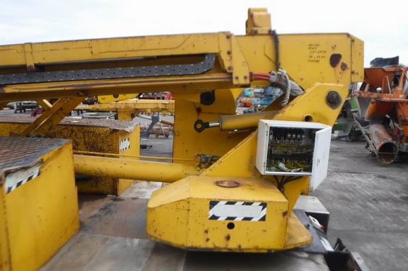 ขายกระเช้าติดรถบรรทุก SOOSAN รุ่น IPT-145M 3 ปลอก ยืดได้ 16 เมตร
