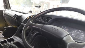 หัวเก๋ง ISUZU DECA  ทำสีแล้ว สามารถใส่ได้ กับรถบรรทุกทุกรุ่น ปรับแต่งนิดหน่อย ปรึกษาช่างของท่านดู