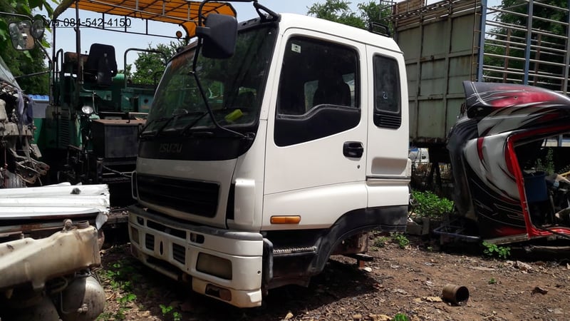 หัวเก๋ง ISUZU DECA ทําสีแล้ว สามารถใส่ได้ กับรถบรรทุกทุกรุ่น ปรับแต่งนิดหน่อย ปรึกษาช่างของท่านดู