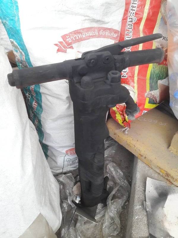 ขายสกัดคอนกรีตและย้ำรีเวทลม TOKU รุ่น AA-13B, TCA-7, TPB-60,TCB-200,TCB-300 ใช้กับเครื่องปั๊มลม ขายสกัดคอนกรีตและย้ำรีเวทลม TOKU รุ่น AA-13B, TCA-7, TPB-60,TCB-200,TCB-300 ใช้กับเครื่องปั๊มลม