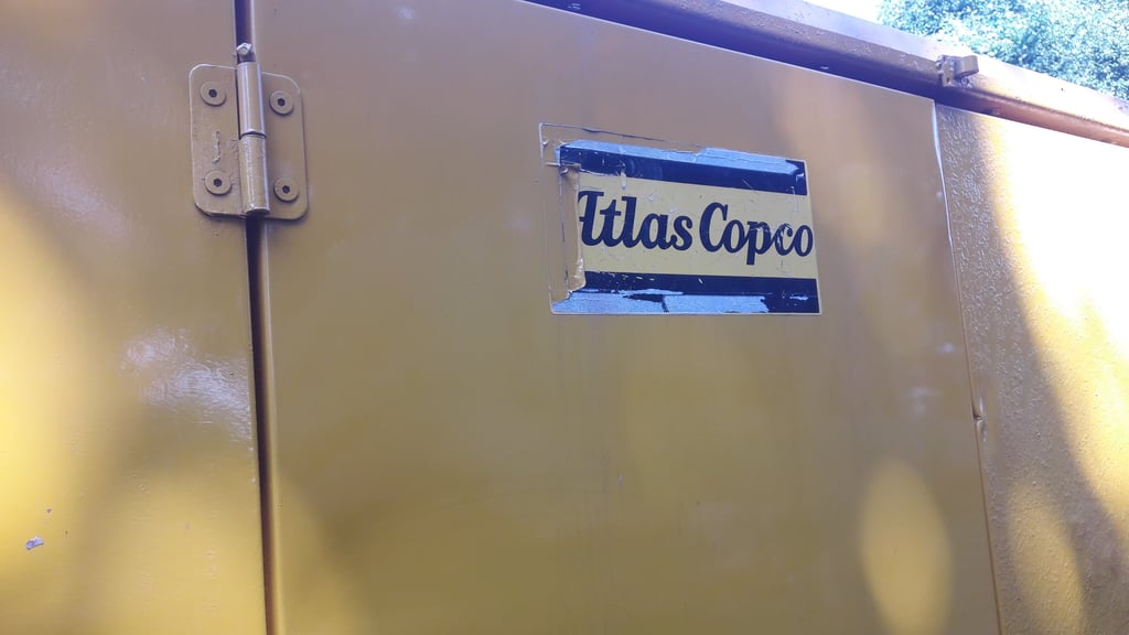 ขายเครื่องปั้มลม ATLAS COPCO รุ่น XAHS 365 MD ขนาด 750 CFM 12 BAR