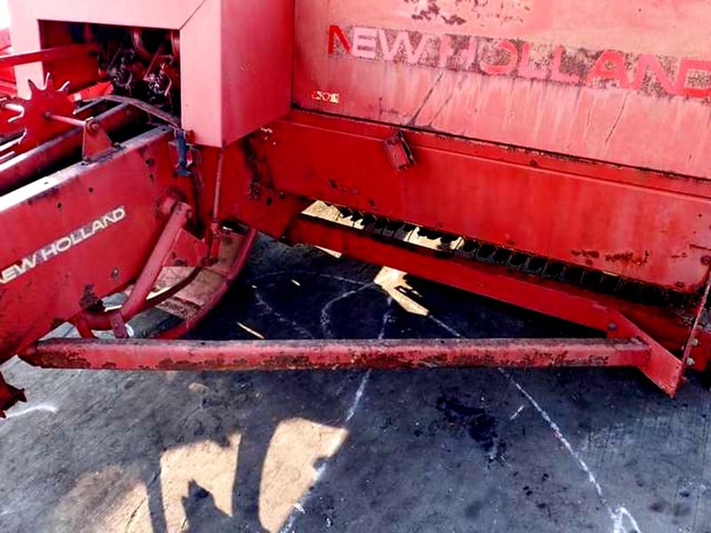 เครื่องอัดฟาง อัดใบอ้อย ยี่ห้อ NEW HOLLAND รุ่น 274 เครื่องอัดฟาง อัดใบอ้อย ยี่ห้อ NEW HOLLAND รุ่น 274