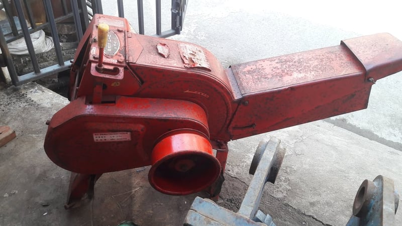 เครื่องย่อยกิ่งไม้ พร้อมมอเตอร์ เก่าเมืองนอก พร้อมใช้งาน เครื่องย่อยกิ่งไม้ พร้อมมอเตอร์ เก่าเมืองนอก พร้อมใช้งาน