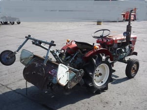 รถไถนา YANMAR YM1300 พร้อมโรตารี่ ดีเซล 2 สูบ เพลาเดียว 13 แรงม้า รถไถนา YANMAR YM1300 พร้อมโรตารี่ ดีเซล 2 สูบ เพลาเดียว 13 แรงม้า