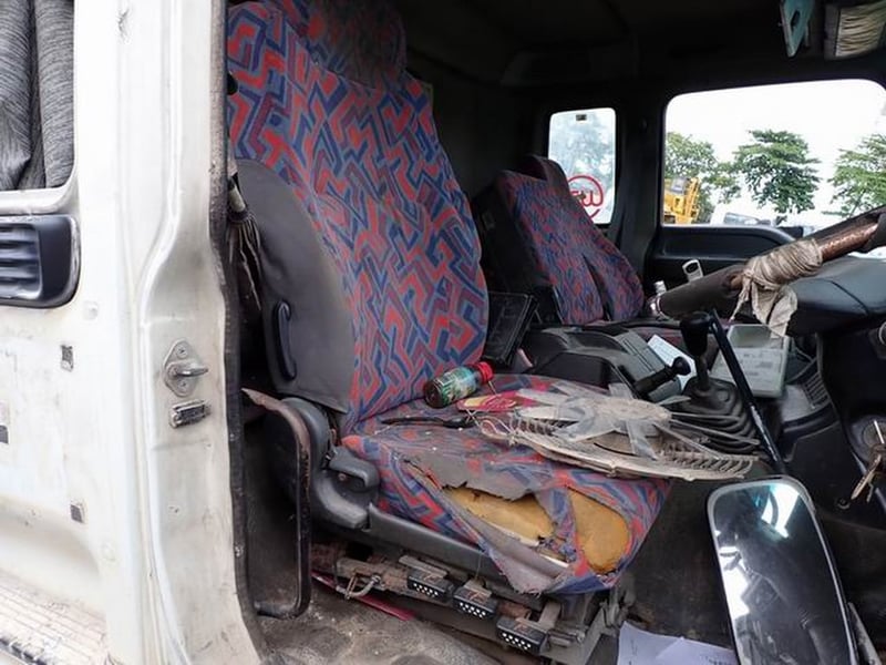 หัวเก๋ง ISUZU CXH51พร้อมคัสซี 3ใบปัด