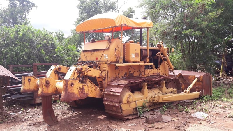 ขายรถดันดิน KOMATSU D85-12 เก่านอก พร้อมใช้งาน 