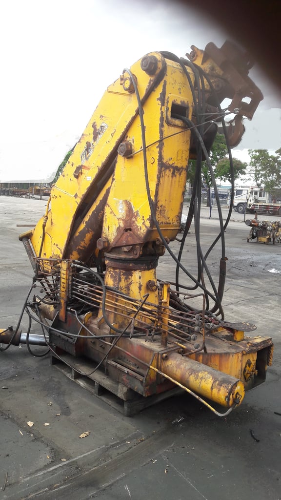 เครนติดหลังรถบรรทุก COPMA ยกได้ 10 ตัน 4 ปลอก เครนติดหลังรถบรรทุก COPMA ยกได้ 10 ตัน 4 ปลอก