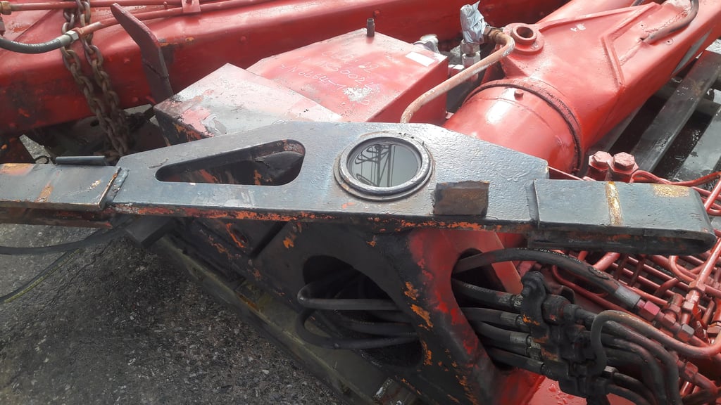 เครนติดหลังรถบรรทุก ยี่ห้อ ATLAS KRANS 3 ปลอก ยกได้ 3 ตัน เครนติดหลังรถบรรทุก ยี่ห้อ ATLAS KRANS 3 ปลอก ยกได้ 3 ตัน