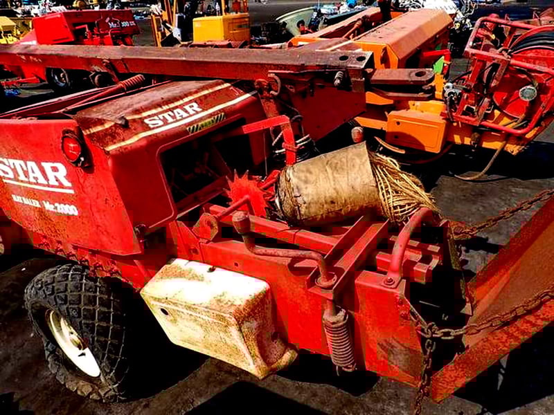 เครื่องอัดฟาง อัดใบอ้อย ยี่ห้อ NEW HOLLAND รุ่น 274 และยี่ห้อ STAR