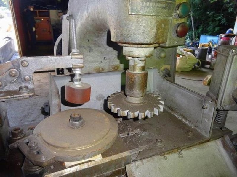 เครื่องกัดเหล็ก MIZOGUGHI เก่าญี่ปุ่น ไฟญี่ปุ่นนะครับ ขายตามสภาพ ตามภาพครับ