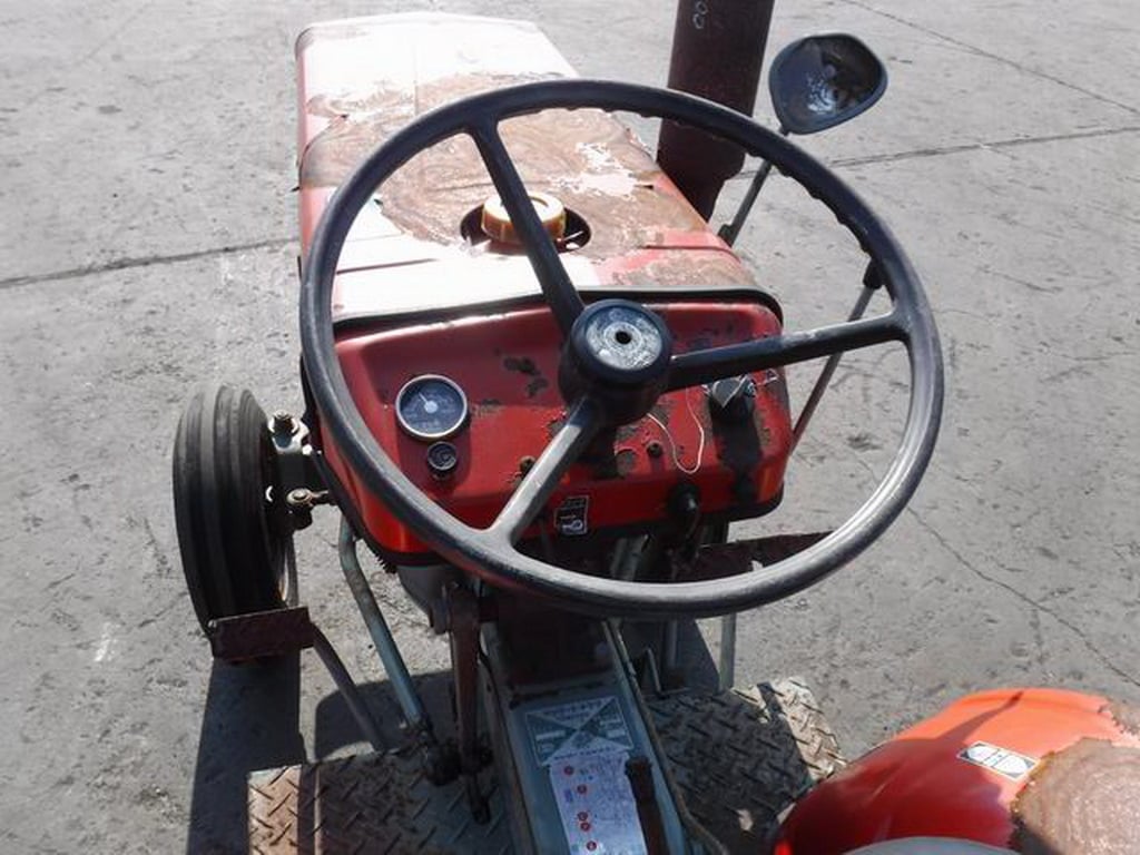 รถไถนา YANMAR YM1300 พร้อมโรตารี่ ดีเซล 2 สูบ เพลาเดียว 13 แรงม้า รถไถนา YANMAR YM1300 พร้อมโรตารี่ ดีเซล 2 สูบ เพลาเดียว 13 แรงม้า