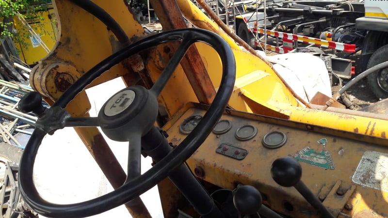 ขายรถตัก TCM SD25Y2 ตักประมาณ 2 คิว เก่าเมืองนอก